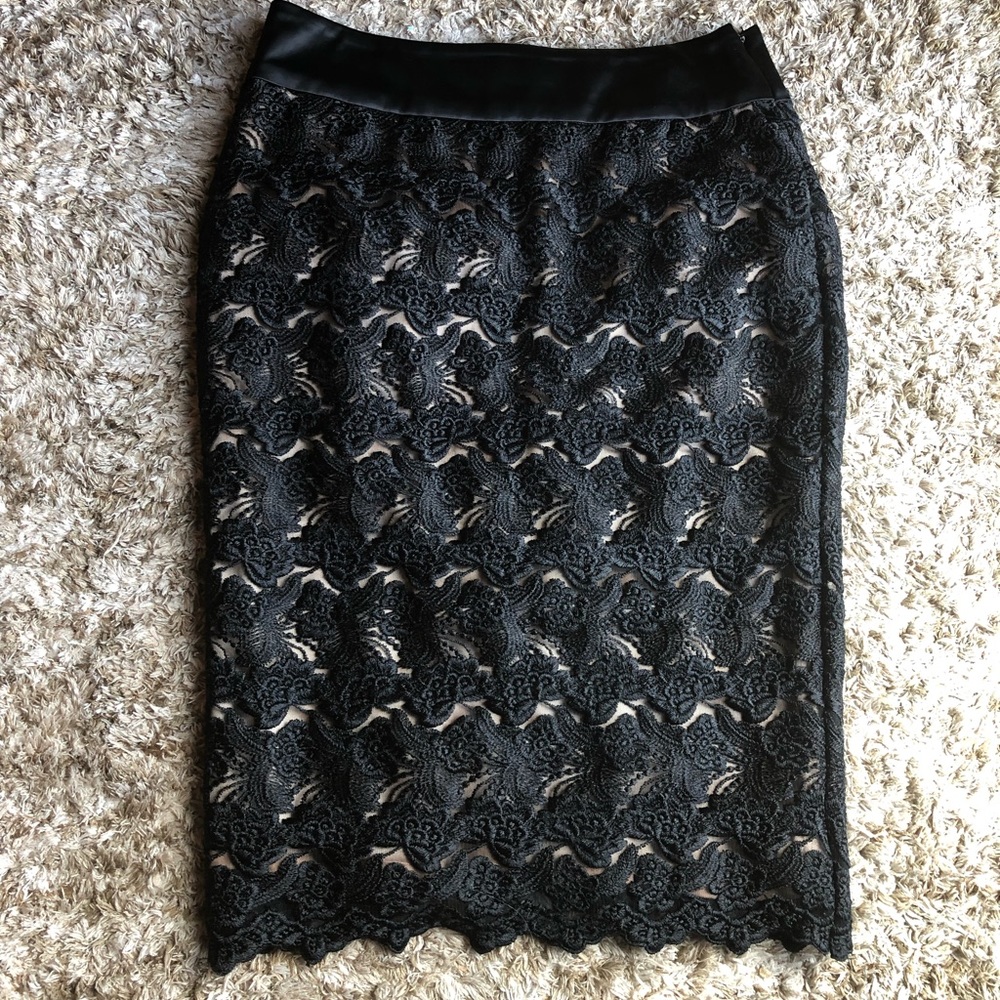 Bebe black lace pencil skirt. Sz. Small